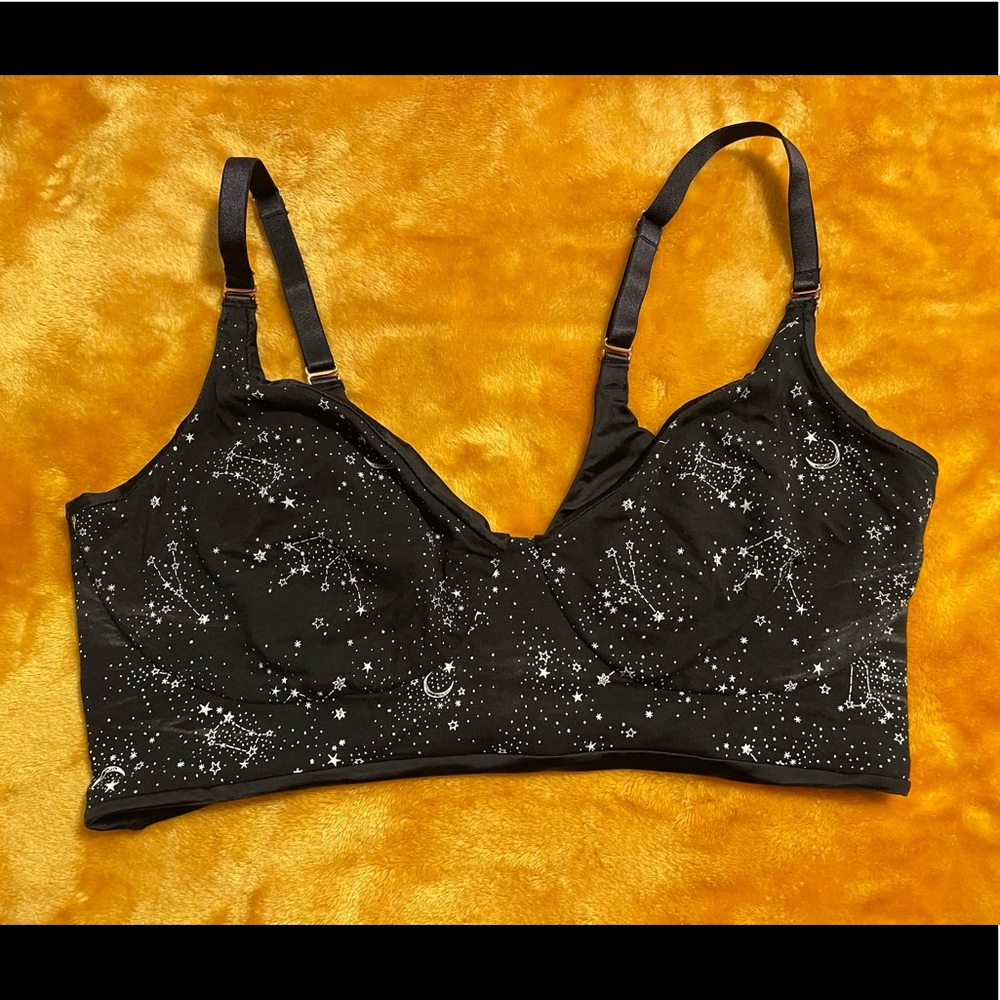 Like New 🌙 Space Sports Bra